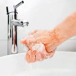 El lavado de manos, clave en la prevención laboral